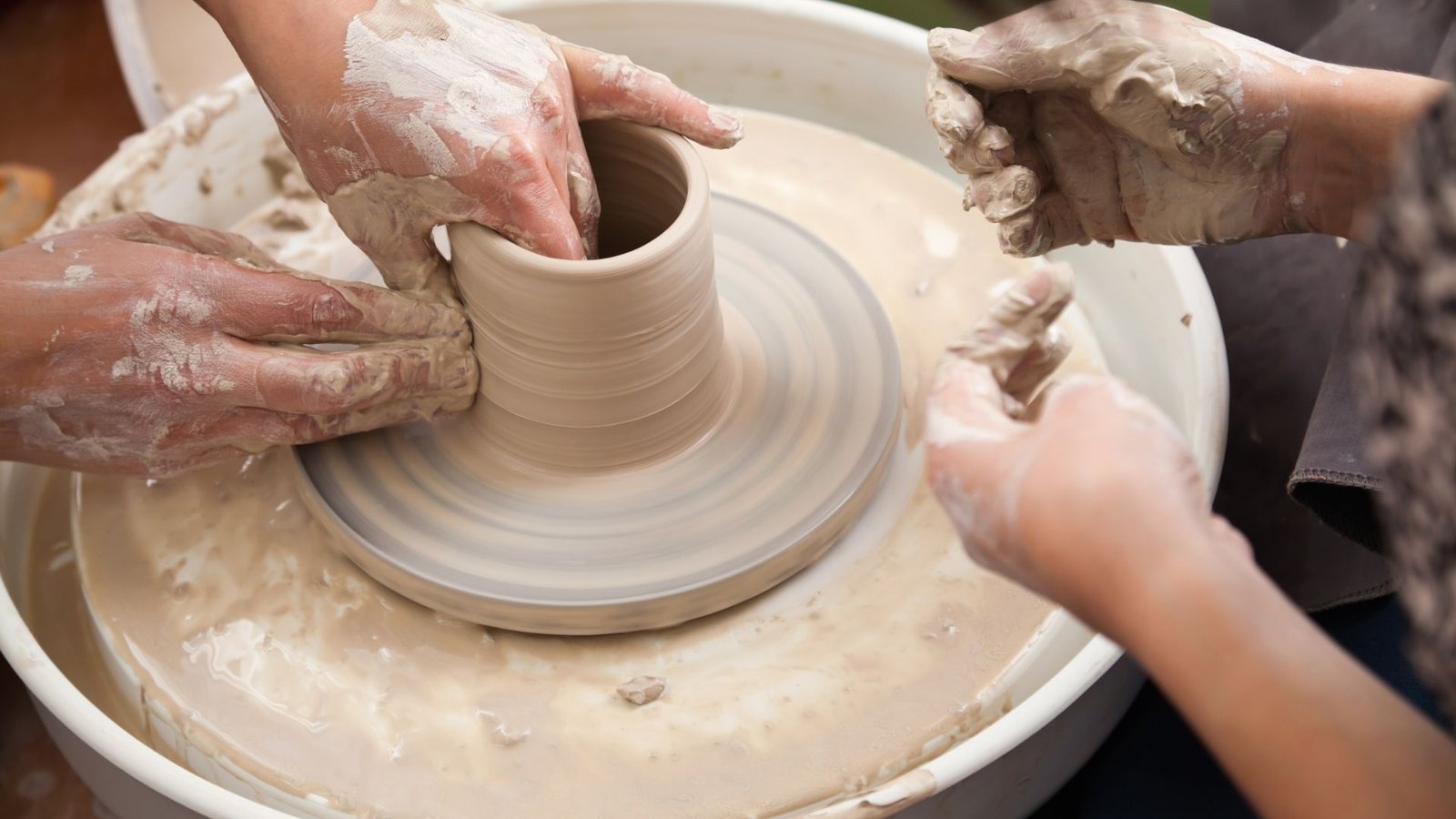 Wheel throwing pottery lesson near Inverness